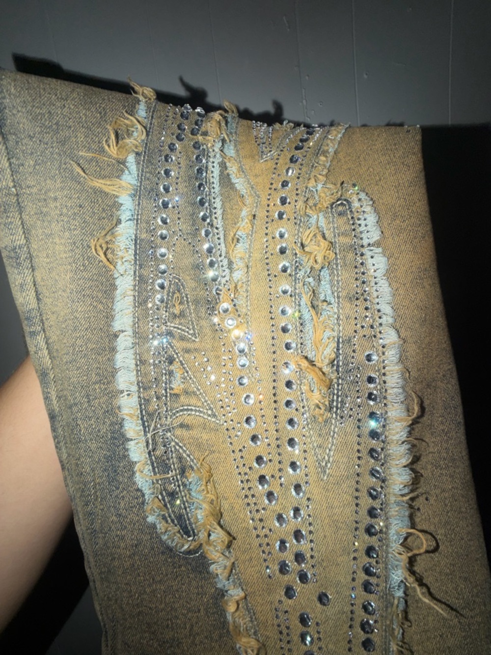 Men's Distressed Olive-Green Jeans with Embellishment - Picture 7 of 7